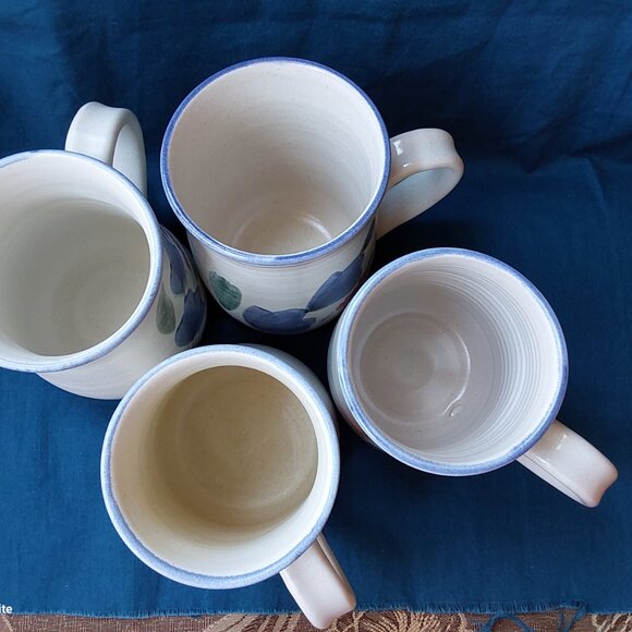 Set of 4 vintage studio pottery mugs by Coyote Hill blue and pink flowers excell - Picture 5 of 8